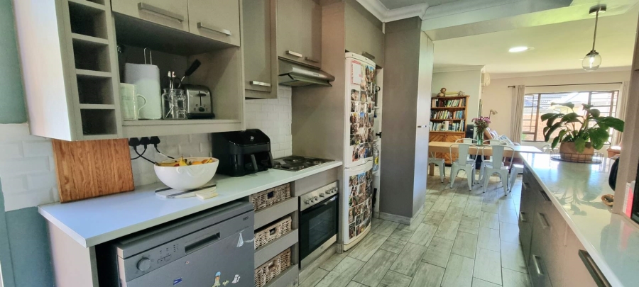 3 Bedroom Property for Sale in Pentagon Park Free State